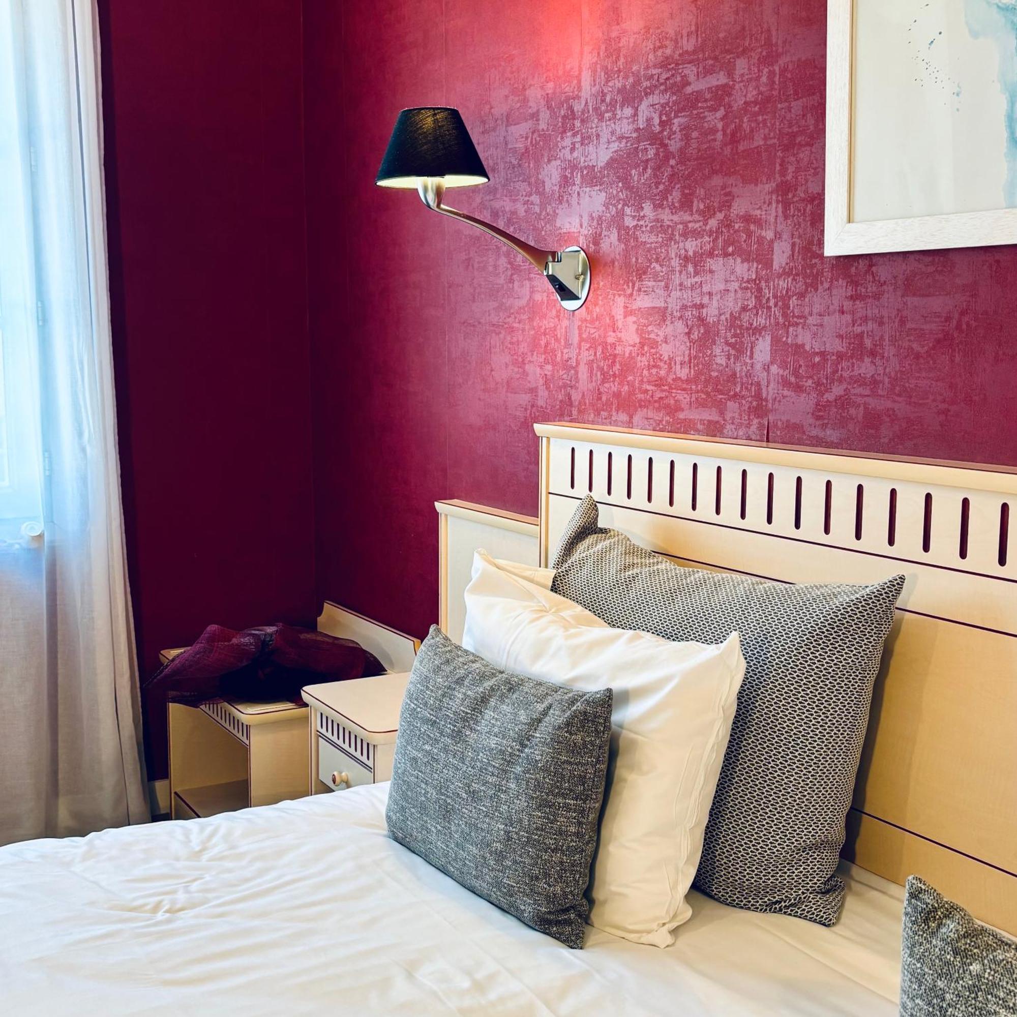 Logis Hotel-Restaurant Le Fontarabie Fontenay-le-Comte Luaran gambar