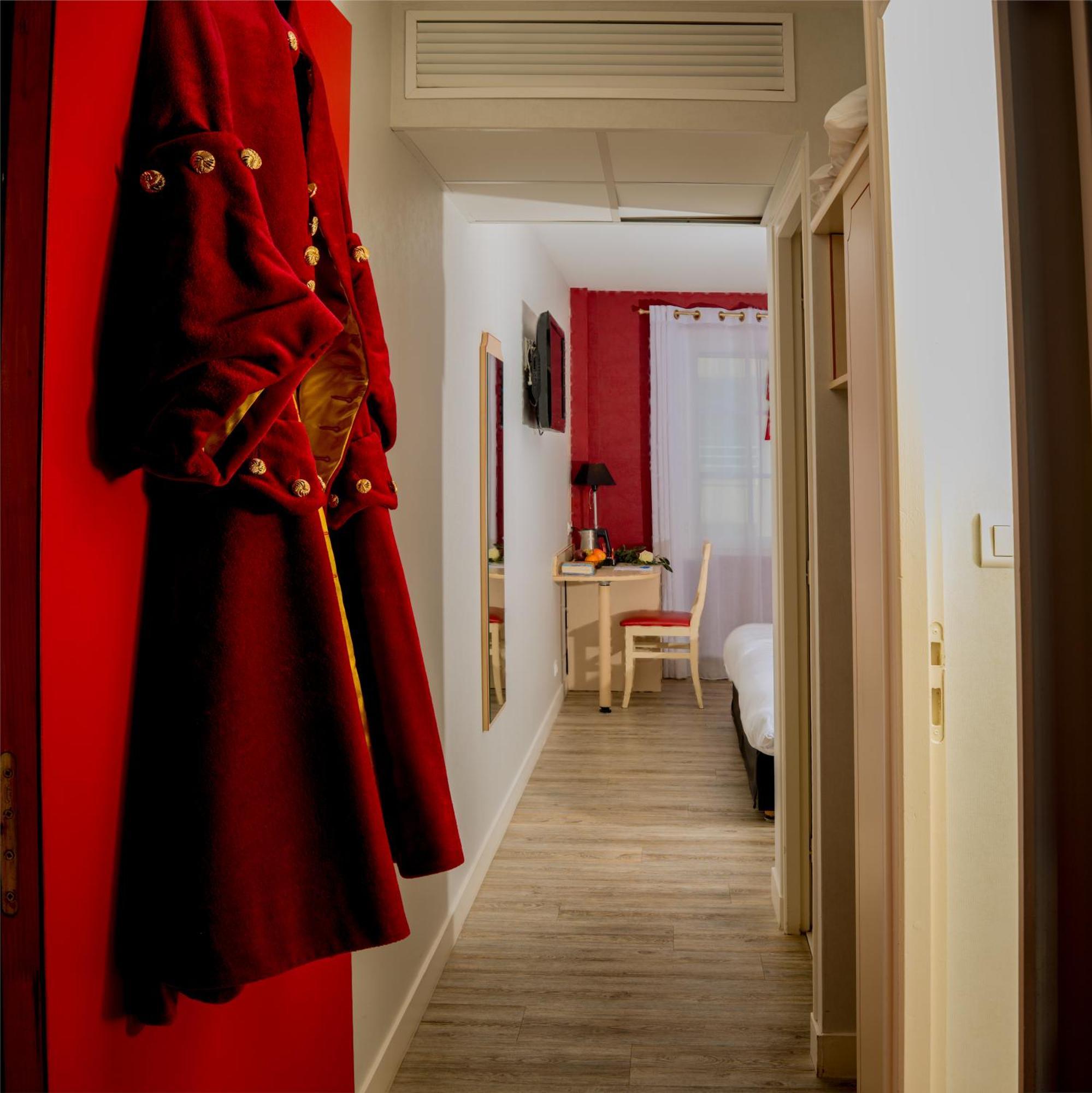 Logis Hotel-Restaurant Le Fontarabie Fontenay-le-Comte Luaran gambar