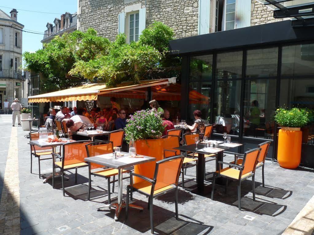Logis Hotel-Restaurant Le Fontarabie Fontenay-le-Comte Luaran gambar